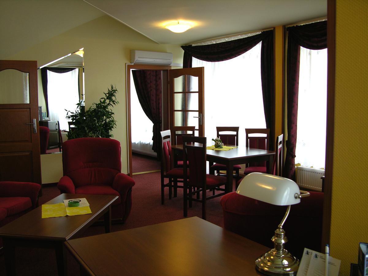 Hotel Jaskolka Ustroň Exteriér fotografie