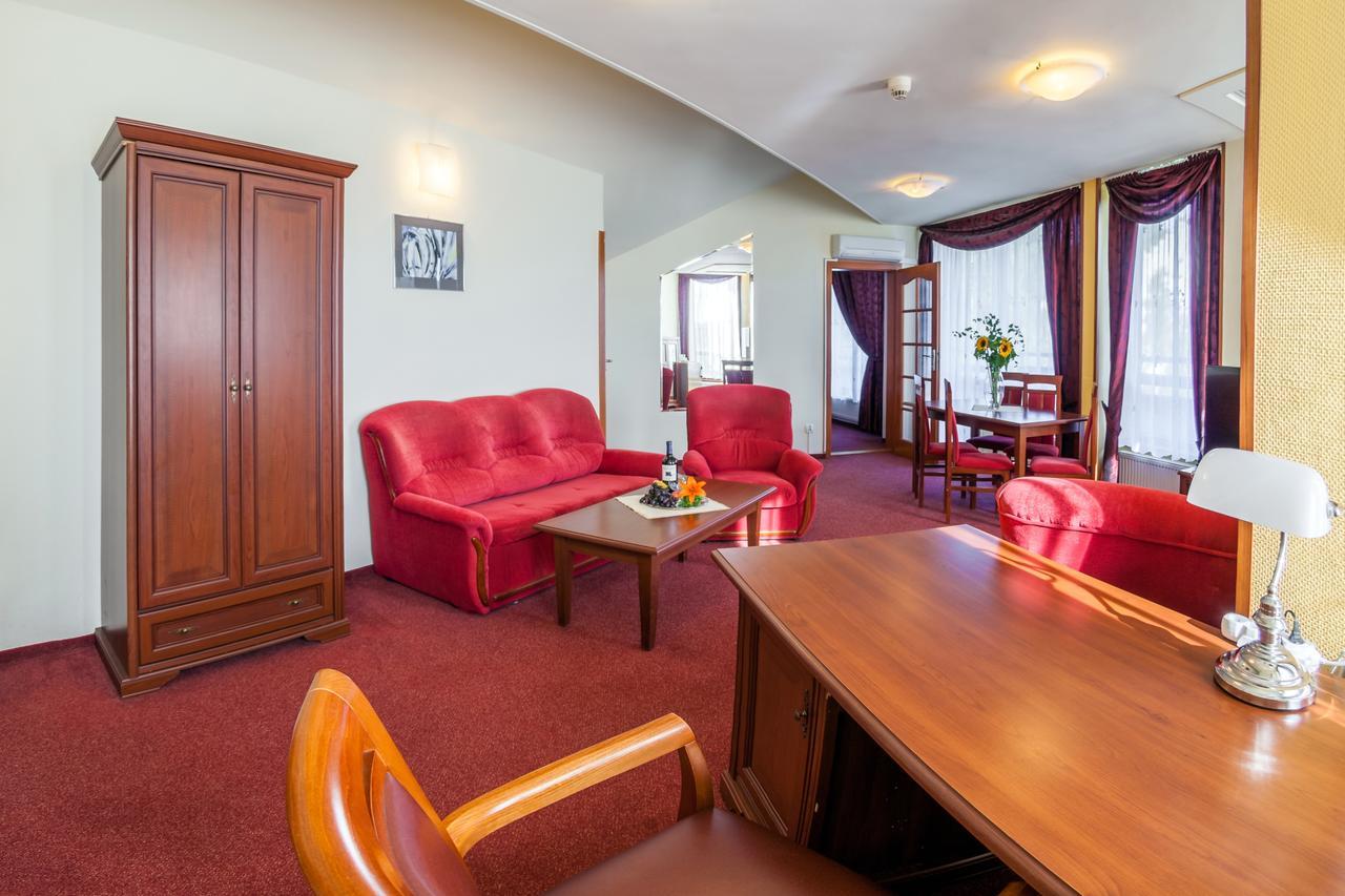 Hotel Jaskolka Ustroň Exteriér fotografie