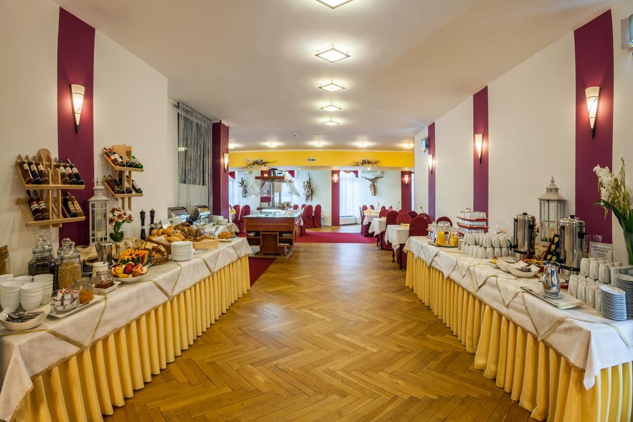 Hotel Jaskolka Ustroň Exteriér fotografie