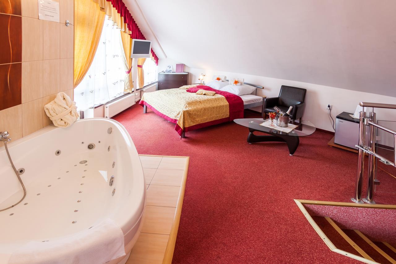 Hotel Jaskolka Ustroň Exteriér fotografie