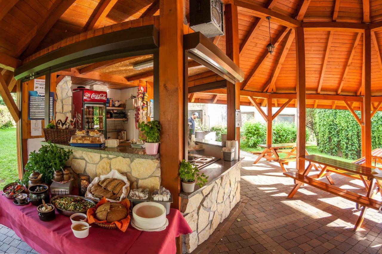 Hotel Jaskolka Ustroň Exteriér fotografie